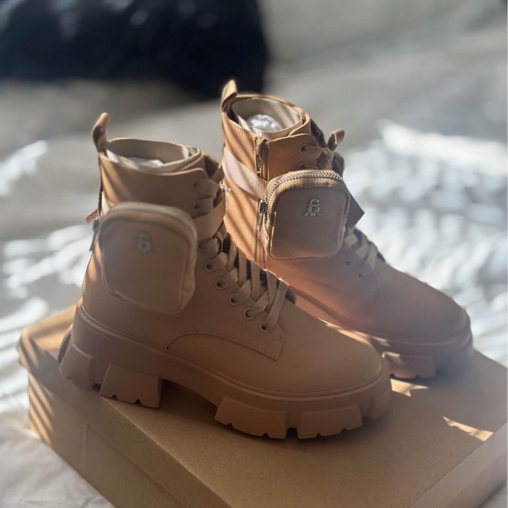 Steven Madden boots - Picture 2 of 4